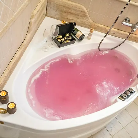 Antonella Wellness & Jacuzzi *